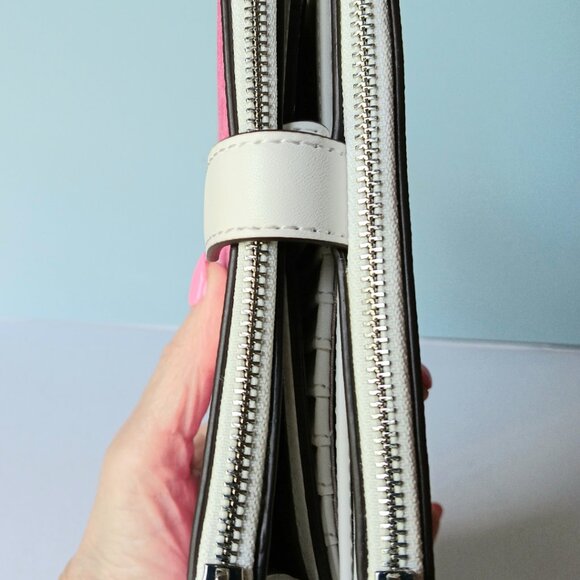 MICHAEL KORS NWT Hot Pink (Dragonfruit) Travel Wristlet Phone Wallet - Picture 3 of 5